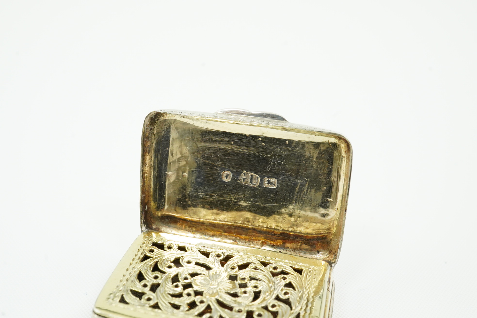 An early Victorian silver rectangular vinaigrette, by George Unite